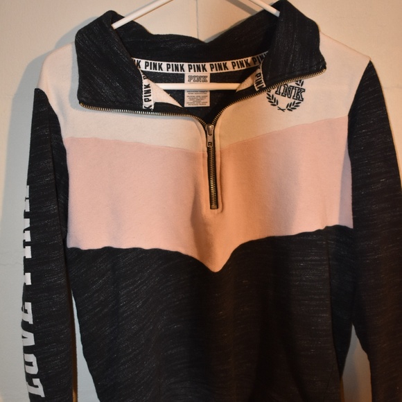 PINK Victoria's Secret Tops - PINK sweatshirt